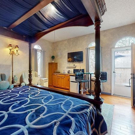 Tuscan Manor Юрика Спрингс Экстерьер фото